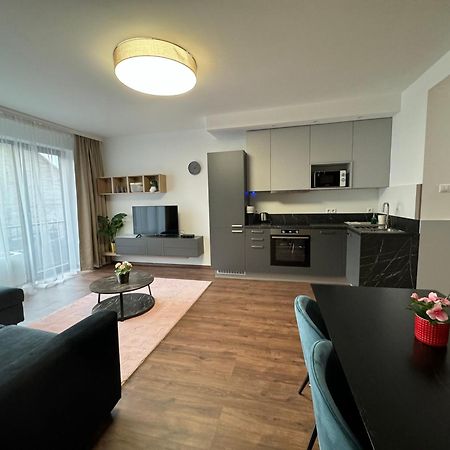 Odejjo! Apartment Budapest Bagian luar foto